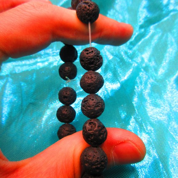 Lava Stone 10mm Round 7" Stretchy Gemstone Bracelet - Picture 3 of 3